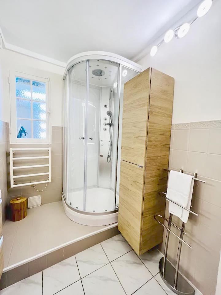 L'Amicale : 80 M², 6 Prs, 3 Ch, Centre Ville 디종 외부 사진